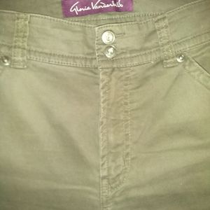 Gloria Vanderbilt Shorts..14